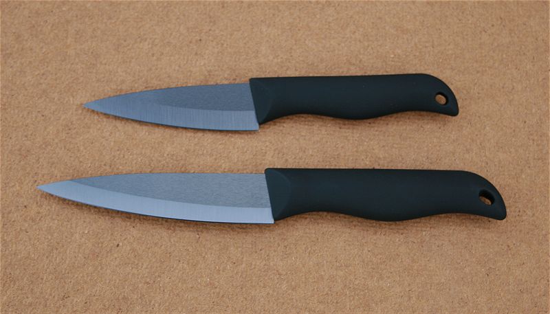 (obrázek pro) Keramický nůž s černým ostřím délky 3 palce (7 cm)